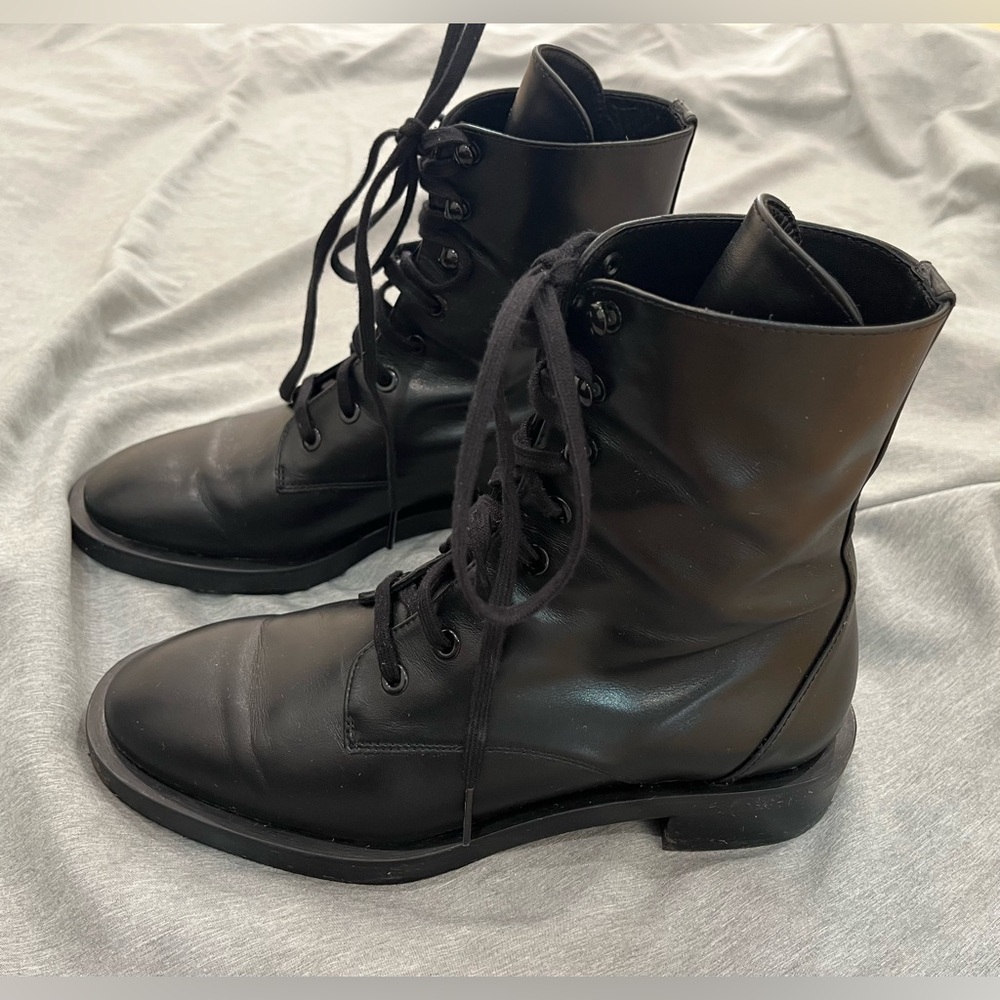 EUC w box stuart weitzman sondra sleek lace up combat boots sz 6 black